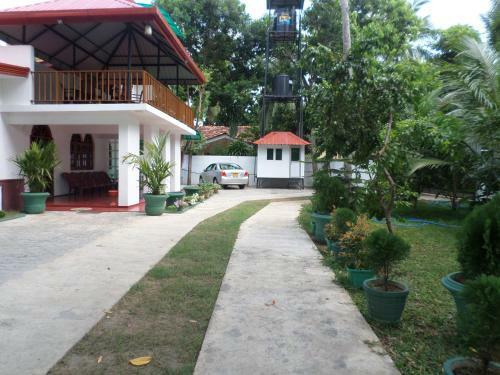 Posada Mayura Rest Inn