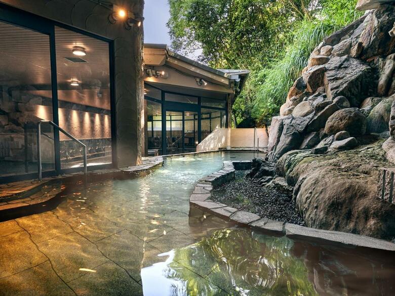Yukai Resort Shirahama Gyoen