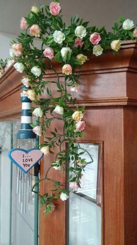 Flower Bird House B&B