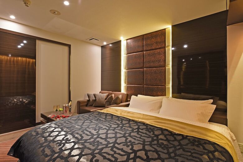 Hotel Savoy Kinshicho (adult Only)