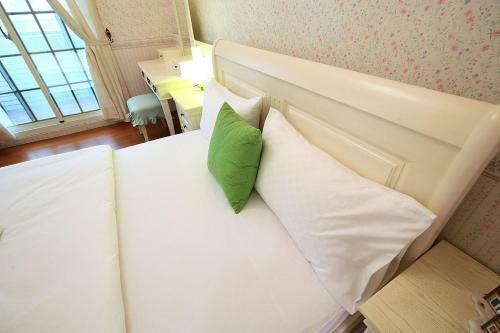 Bed & Breakfast Seed House