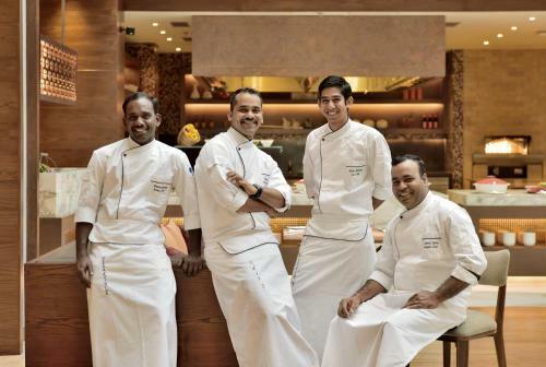 Hotel Courtyard By Marriott Raipur