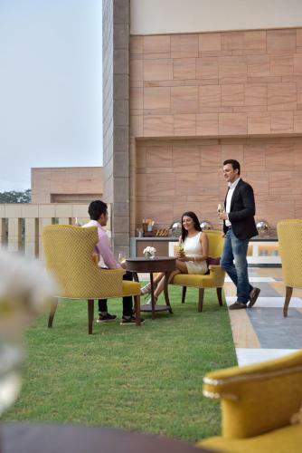 Hotel Courtyard By Marriott Raipur