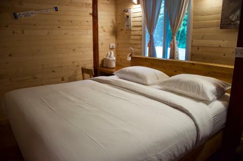 Hotel Lazy Hut