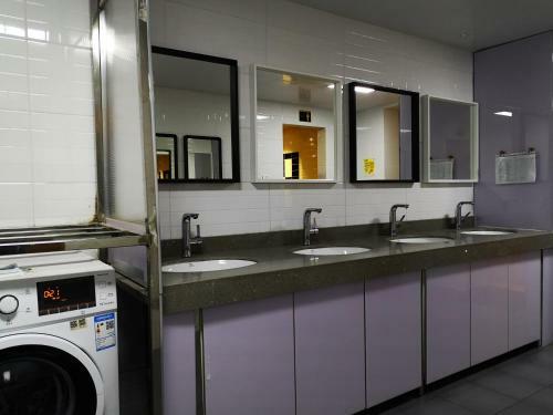 Lazybee International Youth Hostel Shenyang