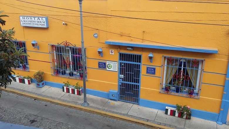 Hostal Gagliardo House