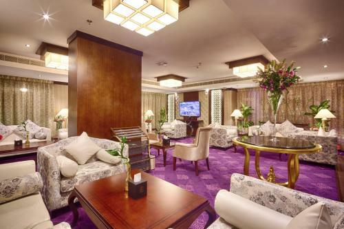 Lavona Hotel