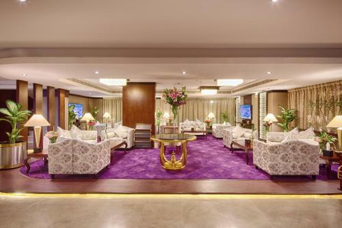 Lavona Hotel
