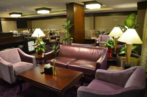 Lavona Hotel