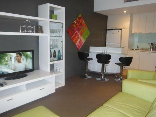 Port Melbourne Beach Apartment