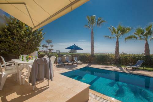 Sunny Coast Villa