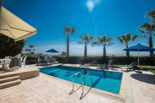 Sunny Coast Villa