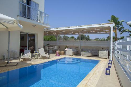 Villa Posidonas 3