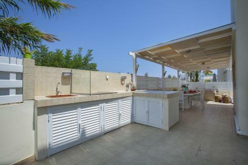 Villa Posidonas 3