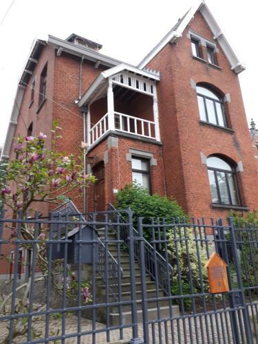 Hostal La Maison Brod�e