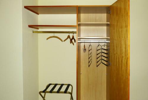 Messe-zimmer Tus-treff