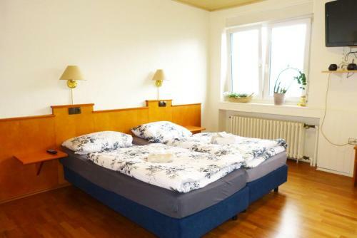Messe-zimmer Tus-treff