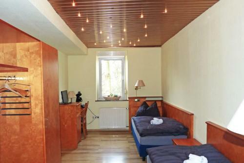 Messe-zimmer Tus-treff