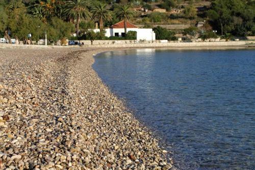 Holiday Home Uvala Rogacic 8889