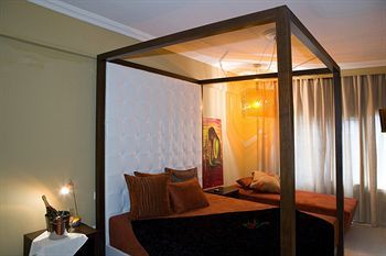 Plaza Art Hotel