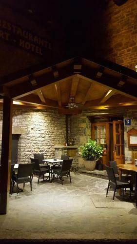 Aparta-hotel Escuer