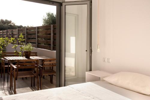 Axos Apartments