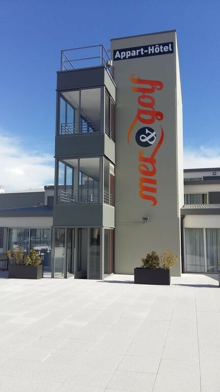 Aparthotel Appart-h�tel Mer & Golf City Bassins � Flot