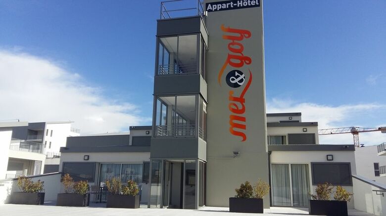 Aparthotel Appart-h�tel Mer & Golf City Bassins � Flot