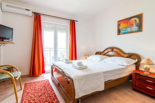 Apartment Arbanija 7543b