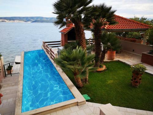 Villa Purple Rain