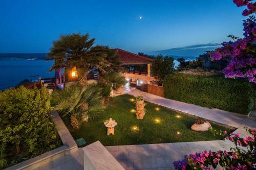 Villa Purple Rain