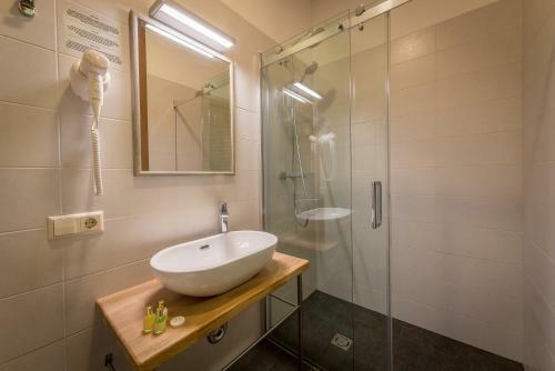 New Town Hotel