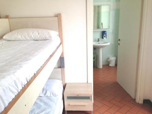 Hostal Hostel Ospitalia Del Mare