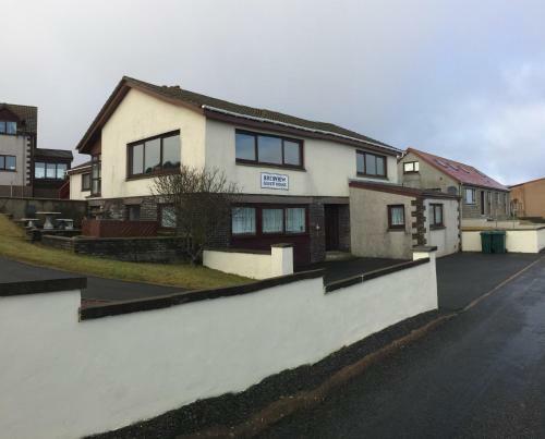 Hostal Breiview Guest House