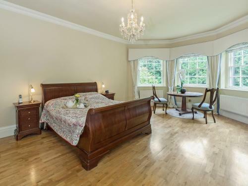 Lumsdale House
