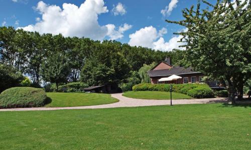 Hostal Landhaussuite Am Schloss
