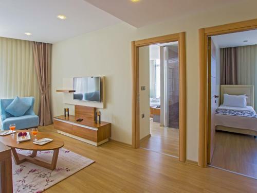 Hotel Alesha Suite