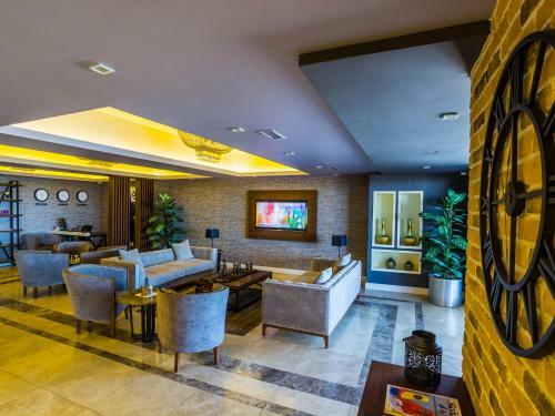 Hotel Alesha Suite