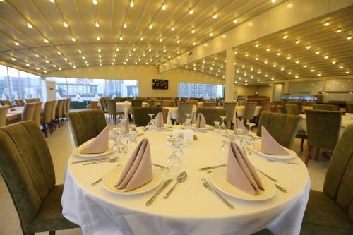 Hotel Alesha Suite