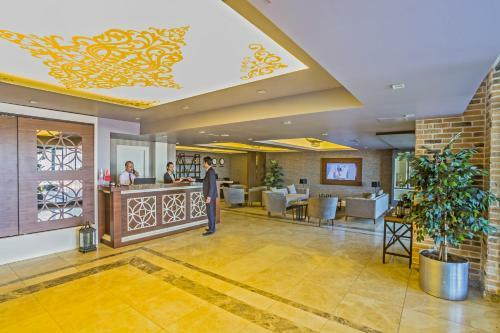 Hotel Alesha Suite