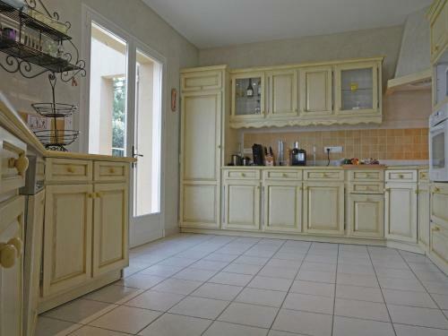 Holiday Home Mas Lub�ron Vue Magnifique
