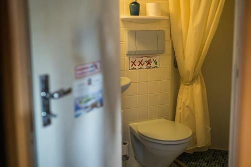 Hostal Eastern Comfort Hostel Boat