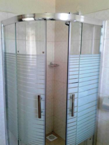 Crystal Glow Serviced Apartment
