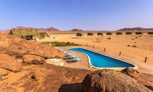 Lodge Desert Quiver Camp