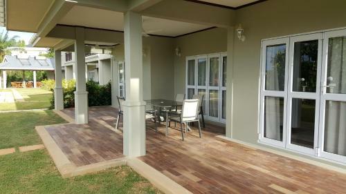 Hostal Bambous River Lodge