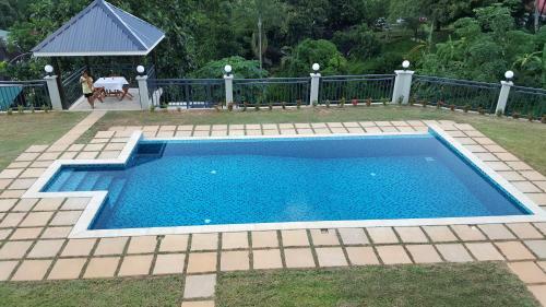 Hostal Bambous River Lodge