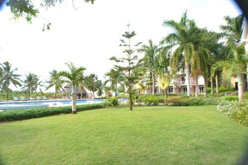 Hotel Tanga Beach Resort & Spa