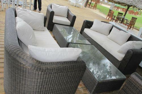 Hotel Tanga Beach Resort & Spa