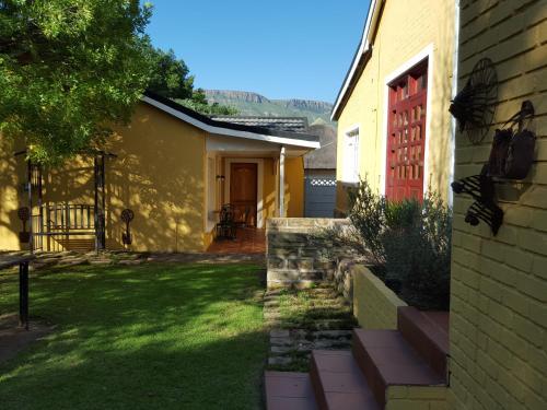 Hostal Lali's Guesthouse