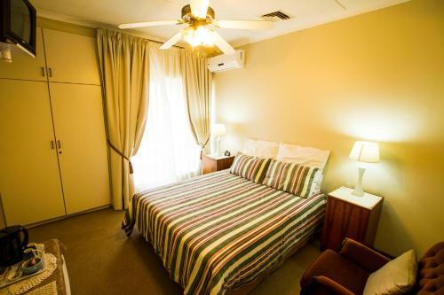 Hostal Eden Rose Manor